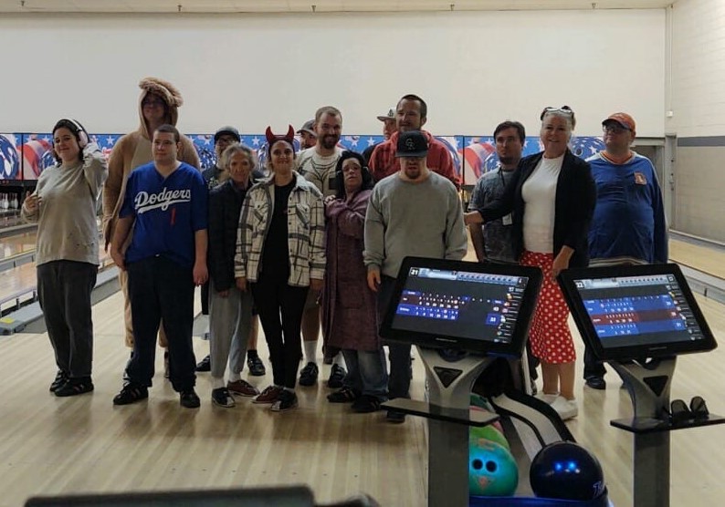 yucca%20bowling%20mid%20november.jpg